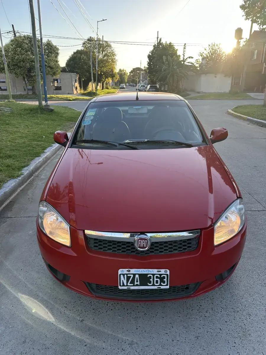 Fiat Siena 1.4 El Pack Attractive 2013 - foto 2