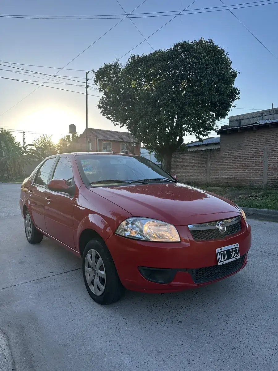 Fiat Siena 1.4 El Pack Attractive 2013 - foto 3