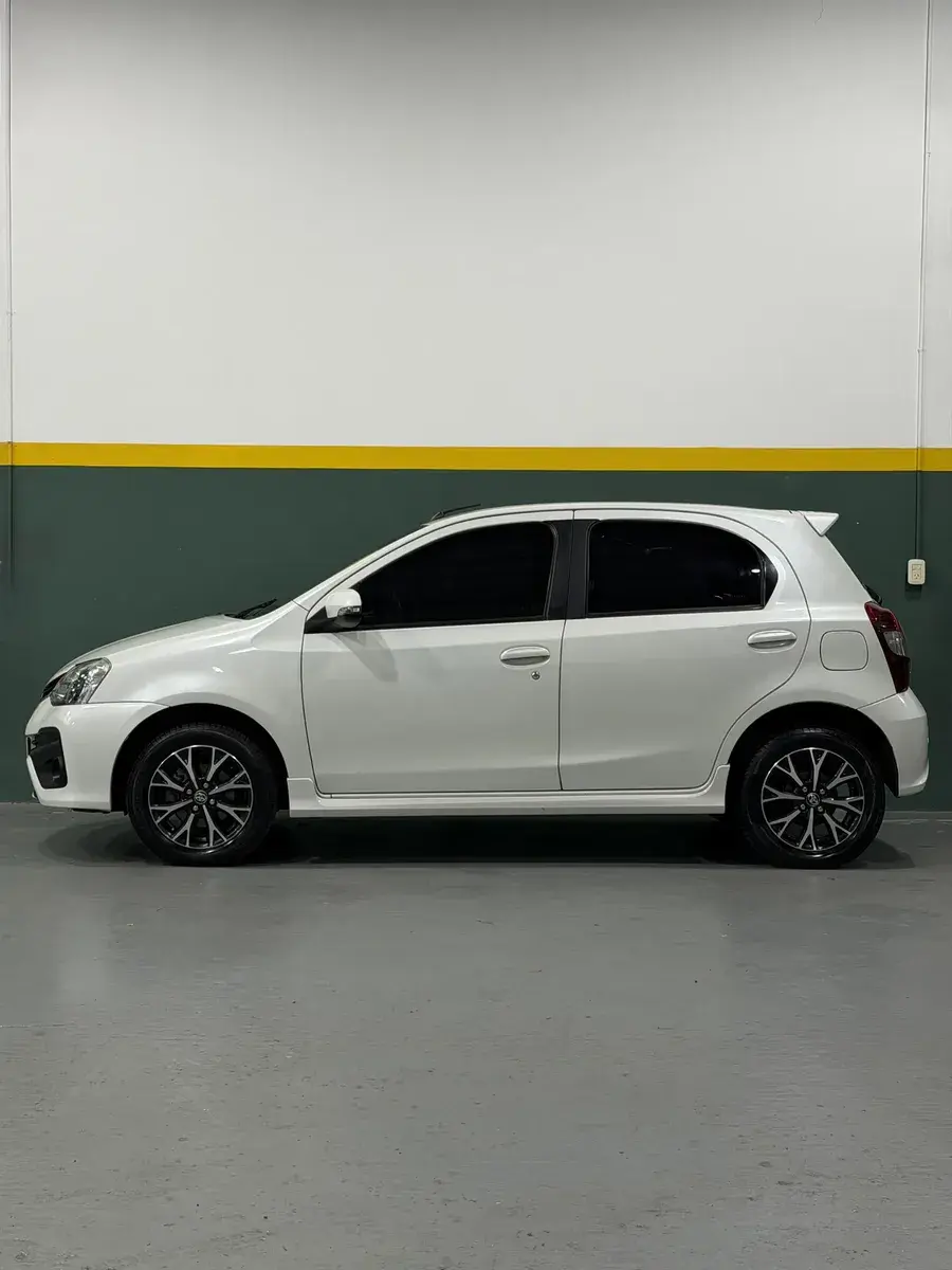 Toyota Etios 1.5 Platinum At 2017 - foto 3