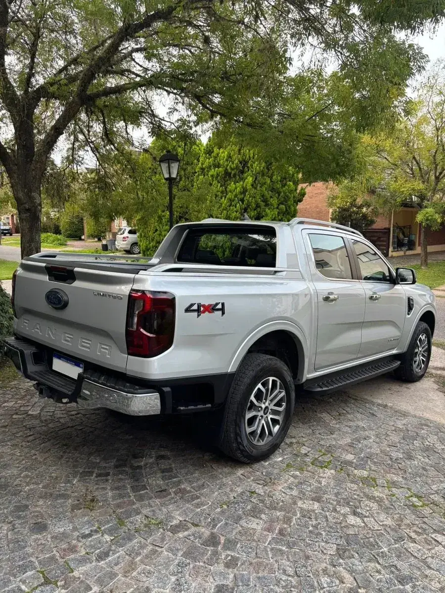 Ford Ranger 3.0 V6 Cd 4X4 Limited + At 250Cv 2026 - foto 2