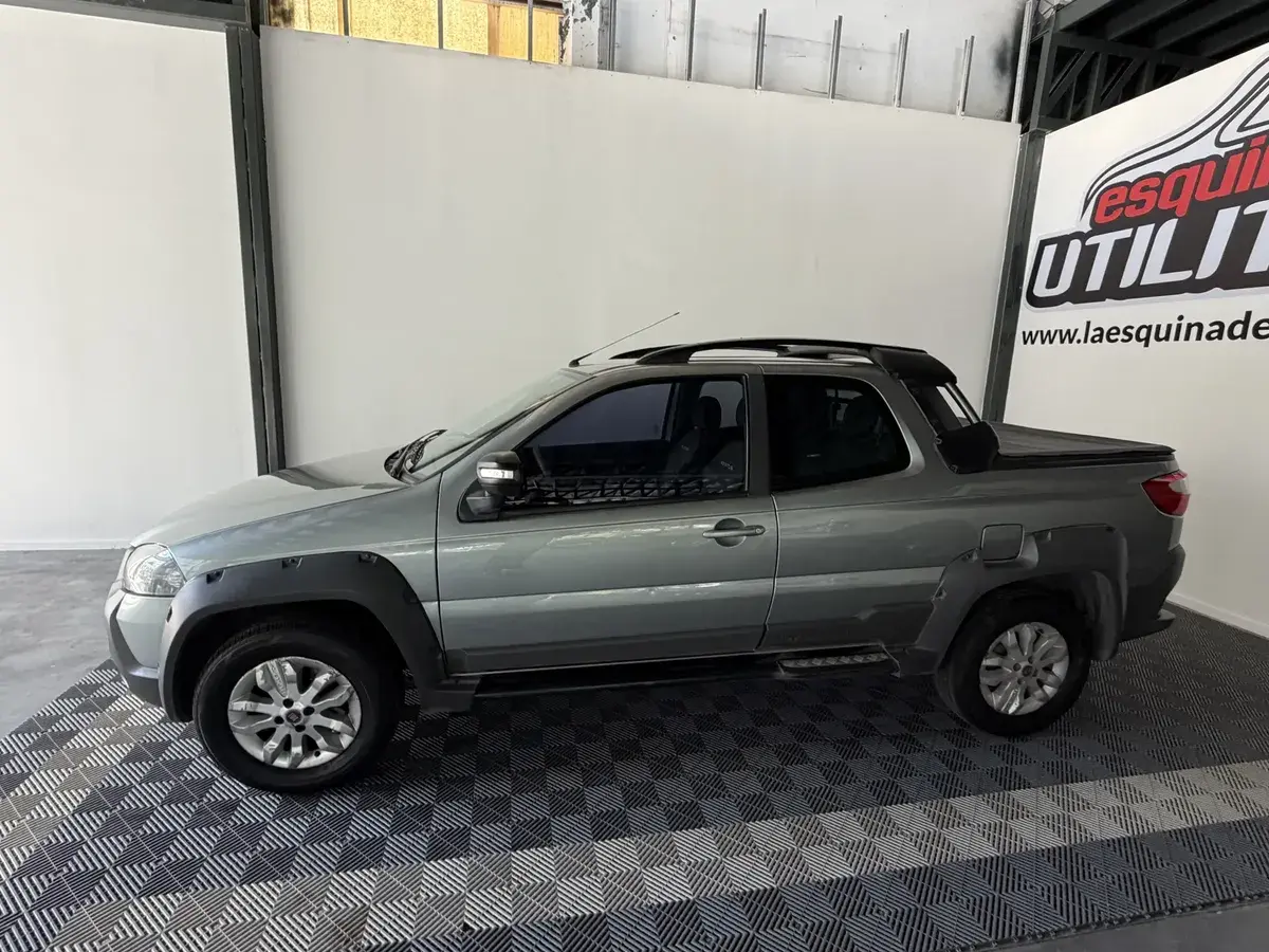 Fiat Strada 1.6 Adventure Cd Serie 2018 - foto 2