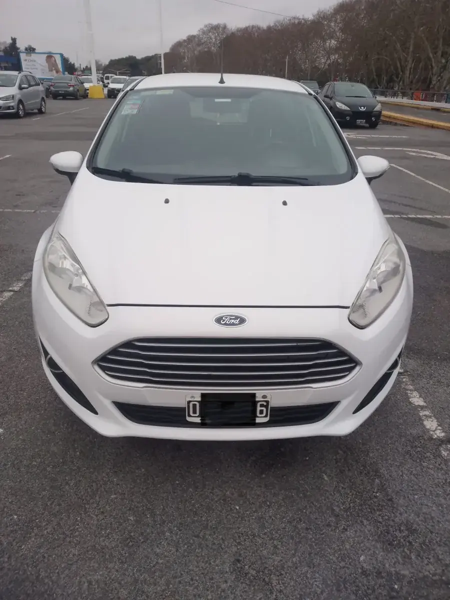 Ford Fiesta Kinetic Design 1.6 Se 2015 - foto 2