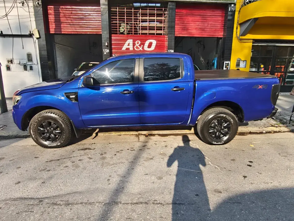 Ford Ranger 3.2 Cd 4X4 Xls Tdci 200Cv 2013 - foto 3