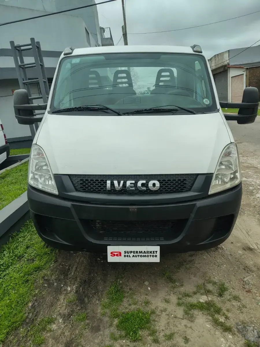 Iveco Daily 3.0 Chasis Cd 155Cv 70C16 4350 2015 - foto 2