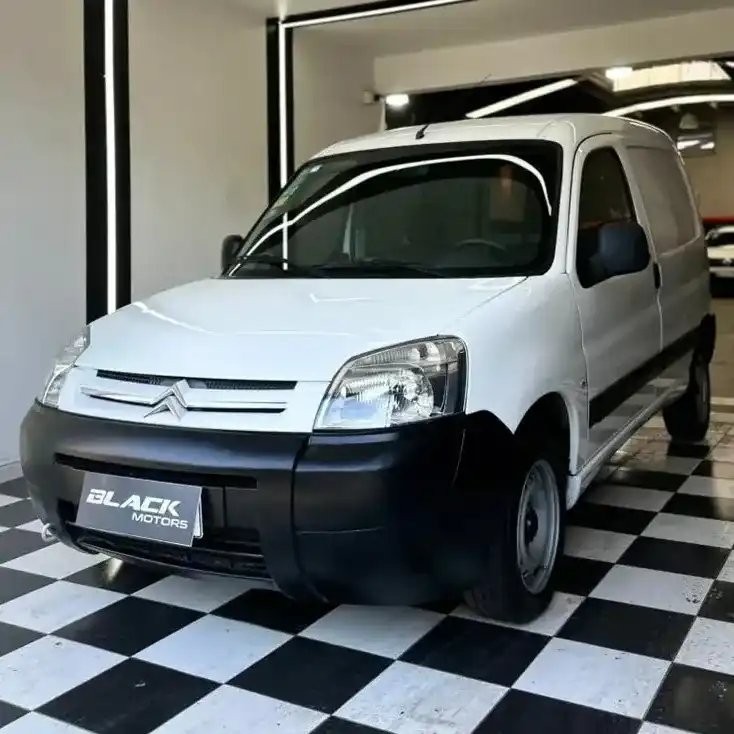Citroën Berlingo Furgon 1.6 Vti 115 Business 2022 - foto 1