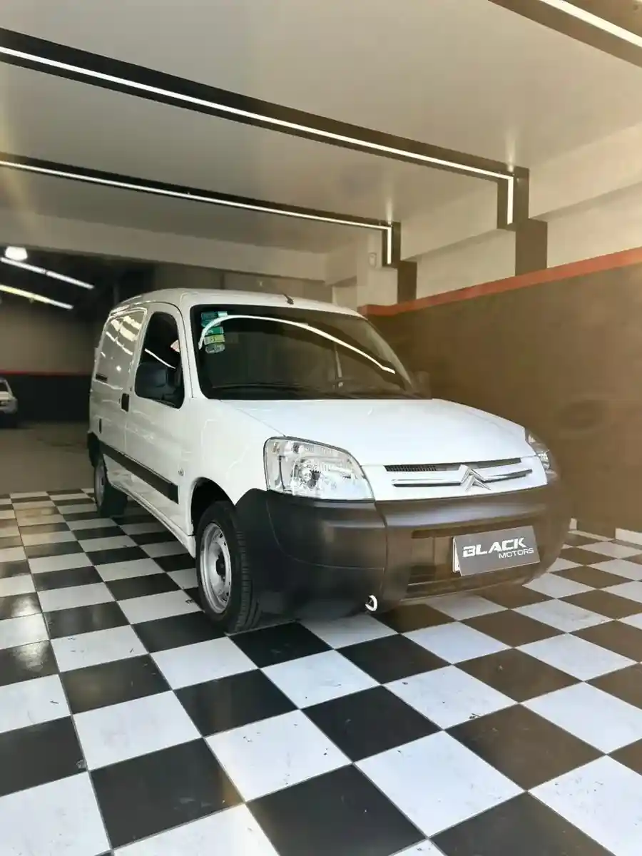 Citroën Berlingo Furgon 1.6 Vti 115 Business 2022 - foto 3