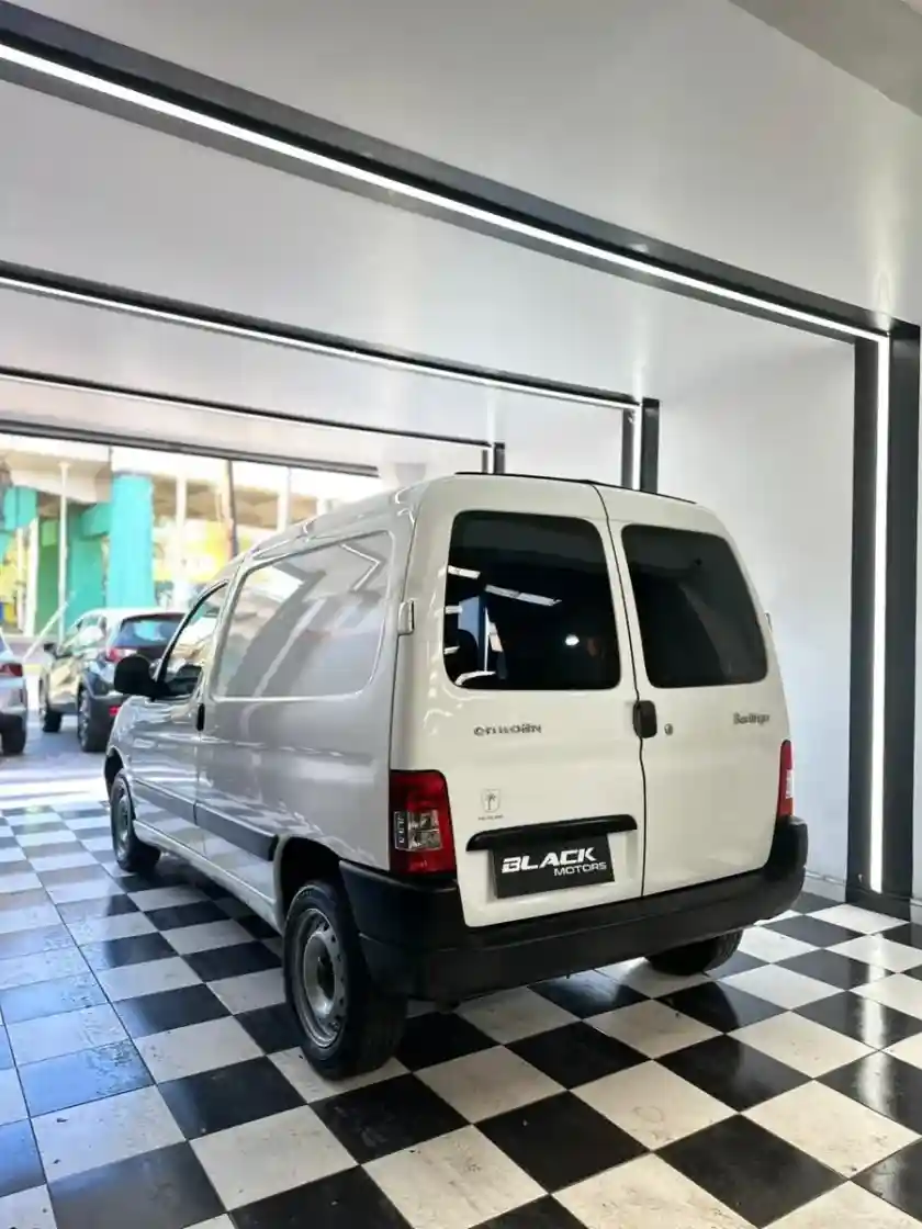 Citroën Berlingo Furgon 1.6 Vti 115 Business 2022 - foto 4