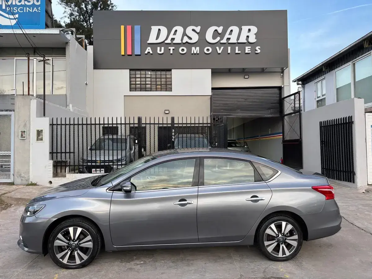 Nissan Sentra 1.8 Exclusive Pure Drive Cvt 2018 - foto 1