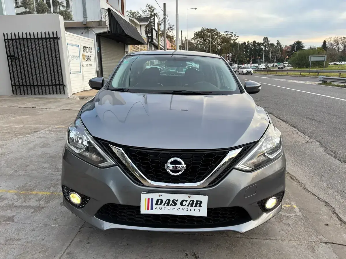 Nissan Sentra 1.8 Exclusive Pure Drive Cvt 2018 - foto 2