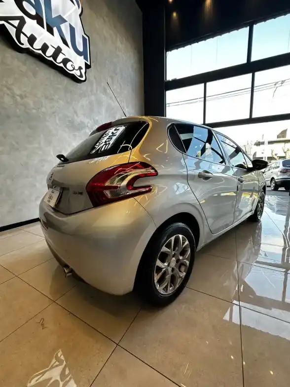 Peugeot 208 1.6 Allure 2014 - foto 2