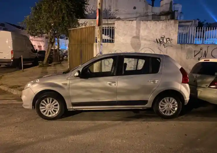 Renault Sandero 1.6 Privilege 105Cv 2013 - foto 5