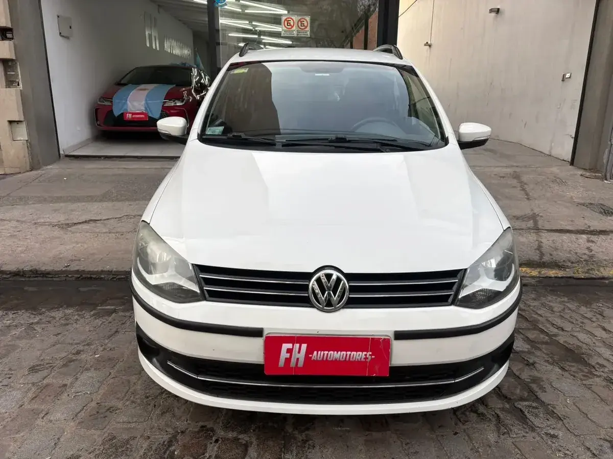 Volkswagen Suran 1.6 Imotion Highline 2014 - foto 2