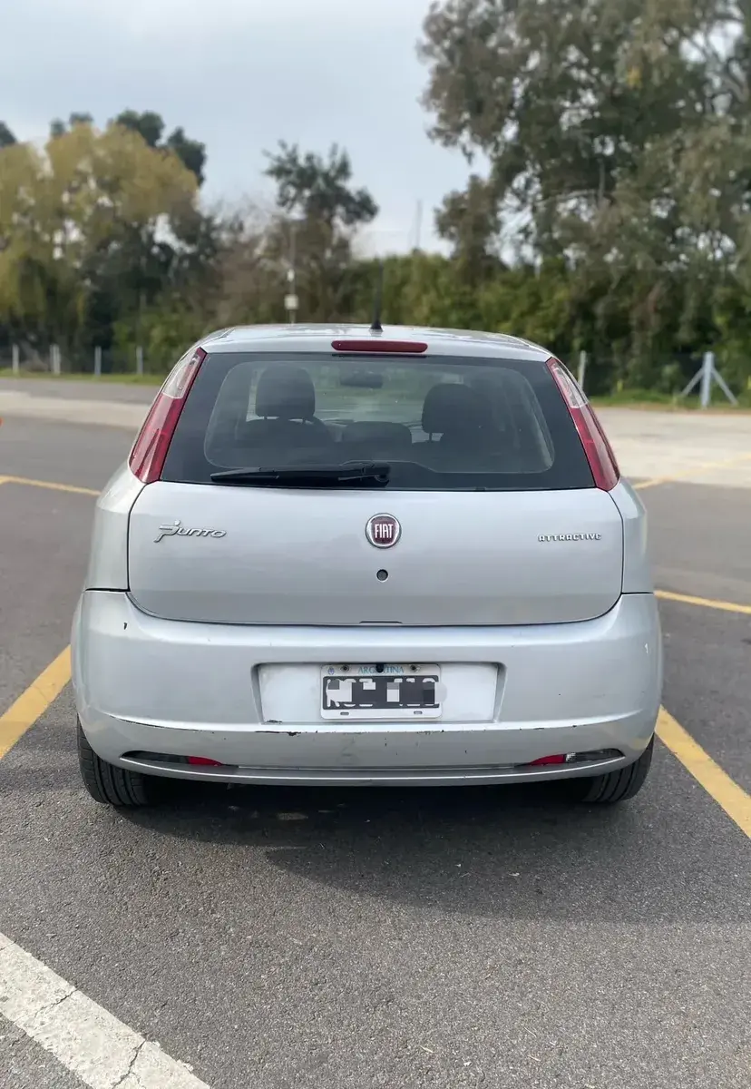 Fiat Punto 1.4 Attractive 2011 - foto 5