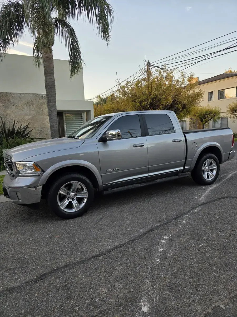 Ram 1500 5.7 Laramie Atx V8 Caja De 8Va 2022 - foto 3