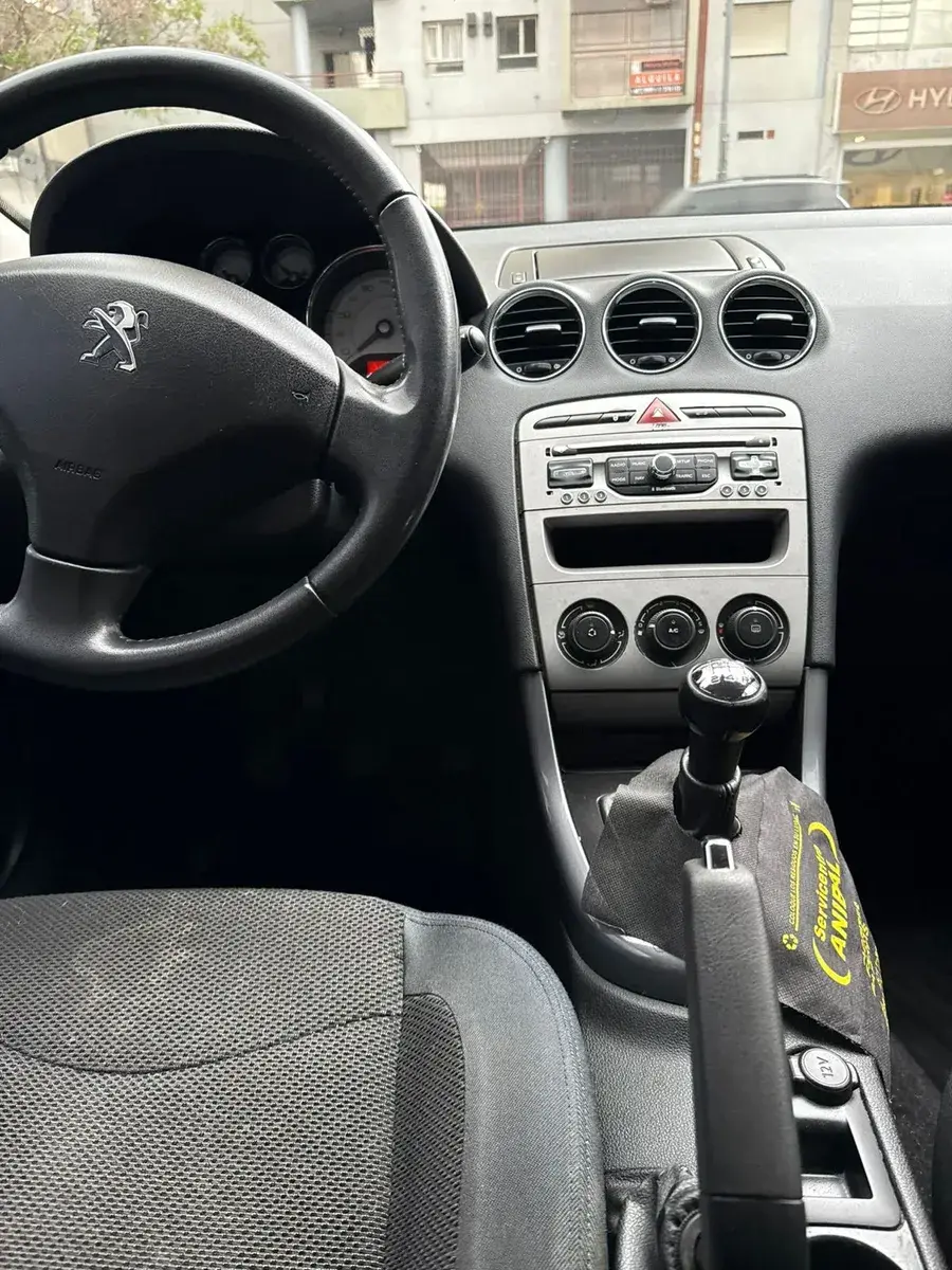 Peugeot 408 1.6 Allure Hdi Nav 115Cv 2013 - foto 4
