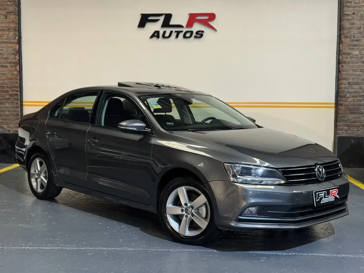 Volkswagen Vento 1.4 Comfortline 150Cv 2017 - foto 2