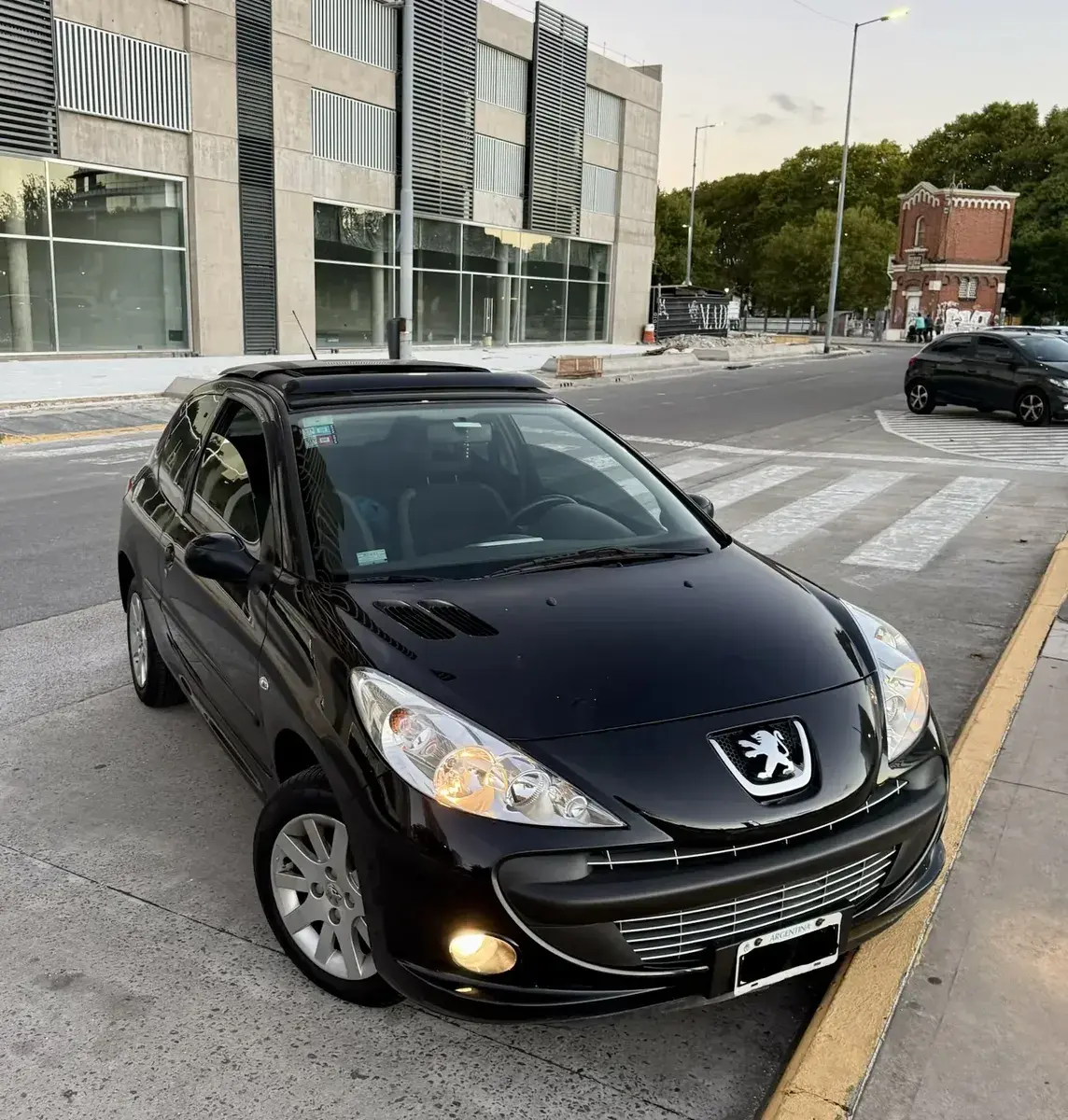 Peugeot 207 2009 - foto 1