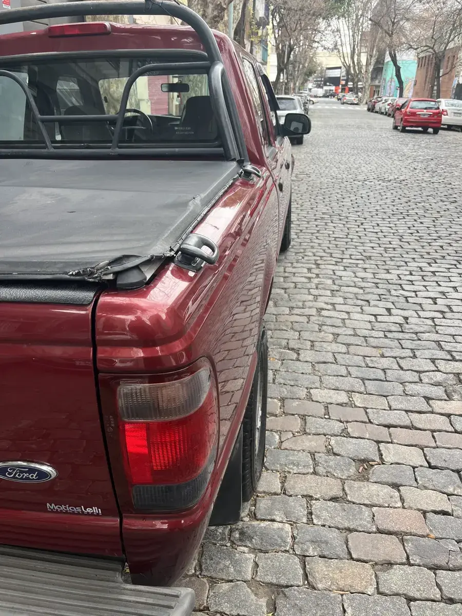 Ford Ranger 2.8 Xl I Dc 4X2 2002 - foto 4