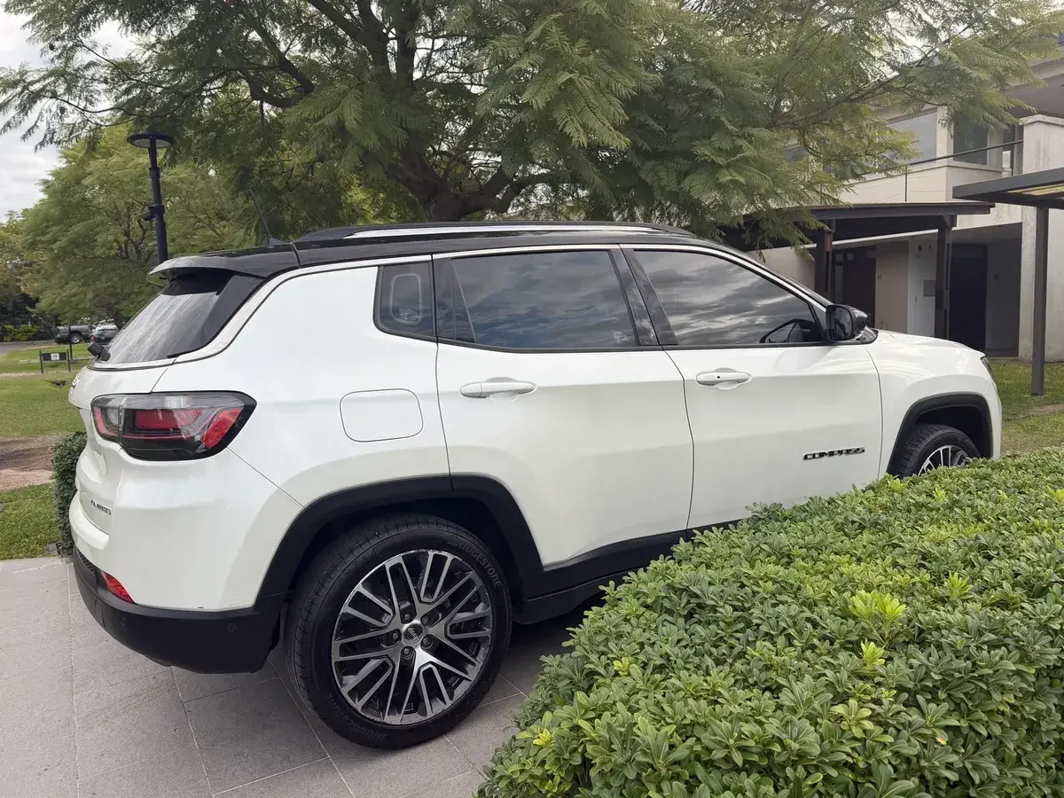 Jeep Compass 1.3 T270 Limited 2022 - foto 1