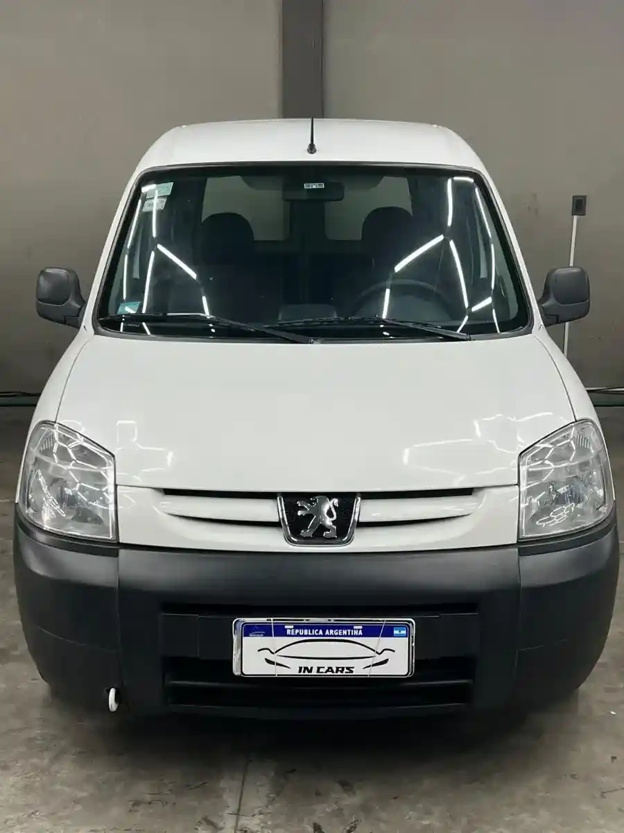 Peugeot Partner 1.6 Furgon Confort 2022 - foto 2