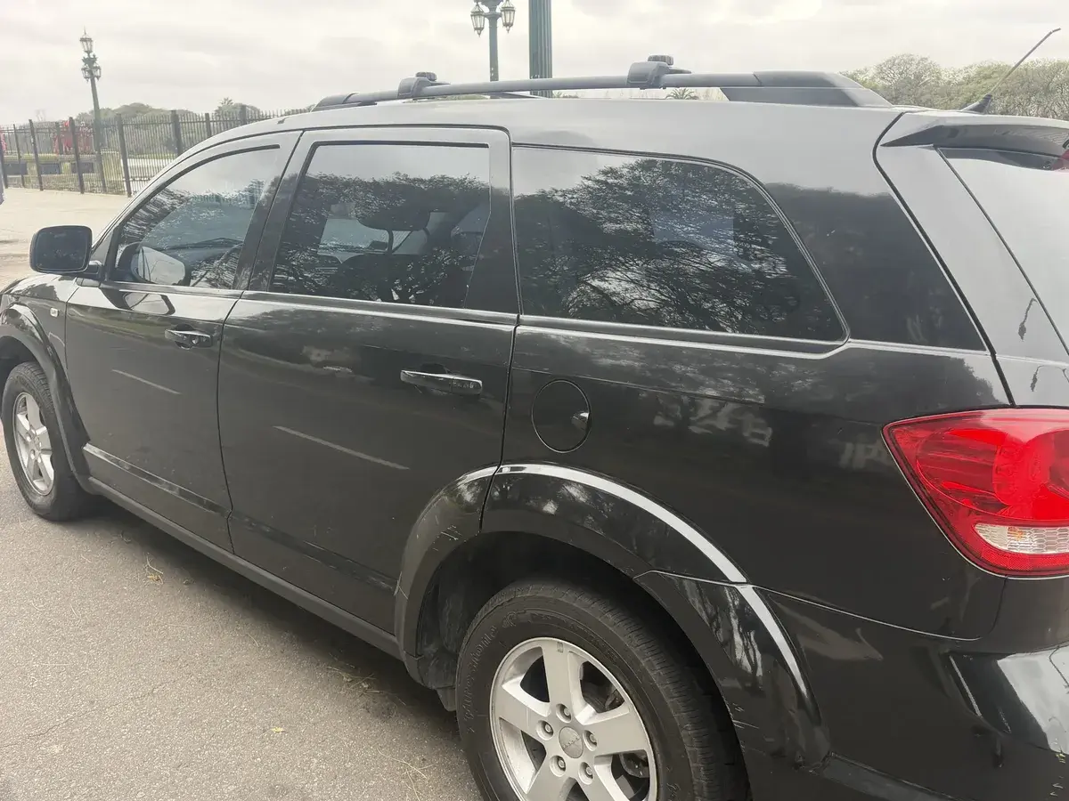 Dodge Journey 2.4 Sxt (3 Filas) 170Cv Atx 2012 - foto 5