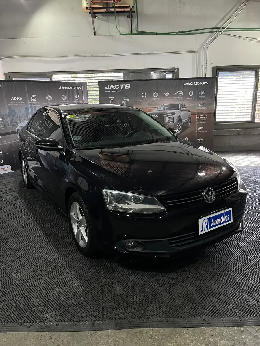 Volkswagen Vento 2.5 Luxury 170Cv 2014 - foto 3