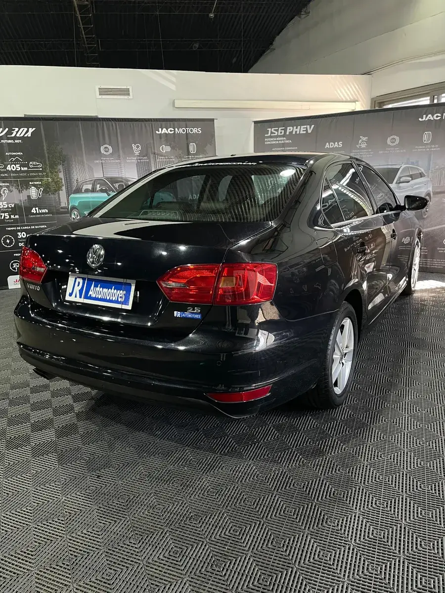 Volkswagen Vento 2.5 Luxury 170Cv 2014 - foto 4