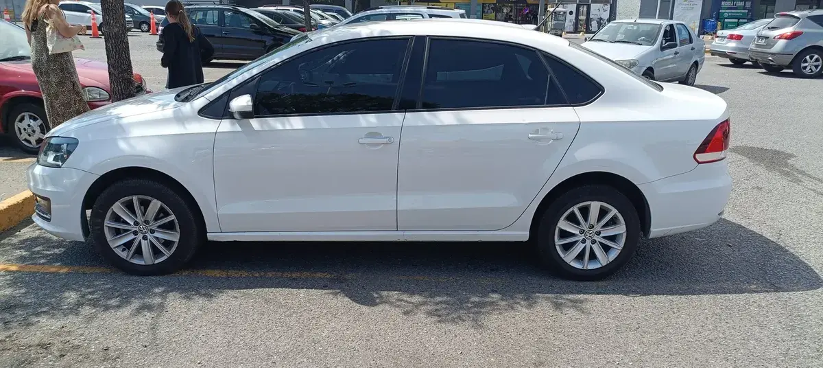 Volkswagen Polo 1.6 Comfortline 2018 - foto 2
