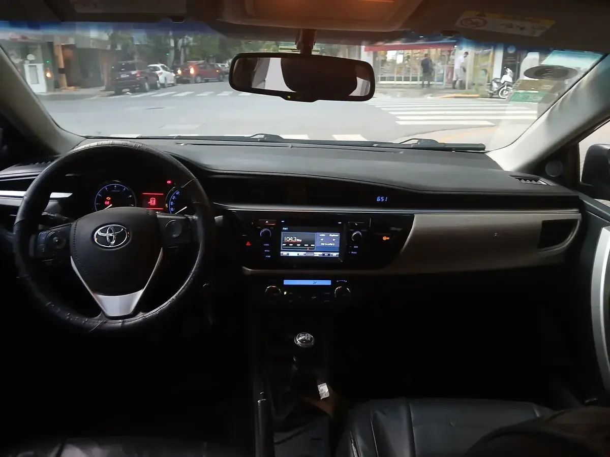 Toyota Corolla 1.8 Xei Mt 140Cv 2016 - foto 3