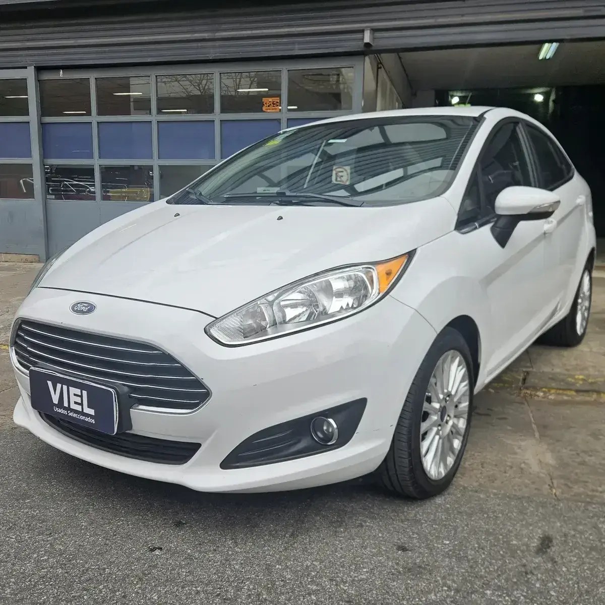 Ford Fiesta Kinetic 1.6 Sedan Titanium Powershift 120Cv 2017 - foto 1