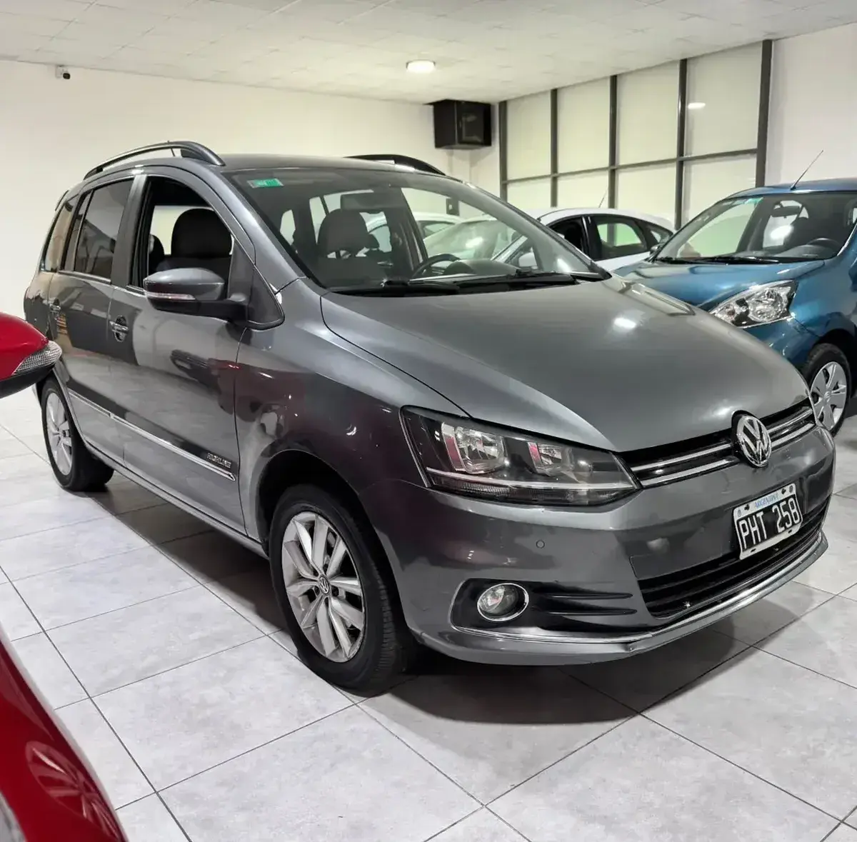 Volkswagen Suran 1.6 Highline 101Cv 2015 - foto 2
