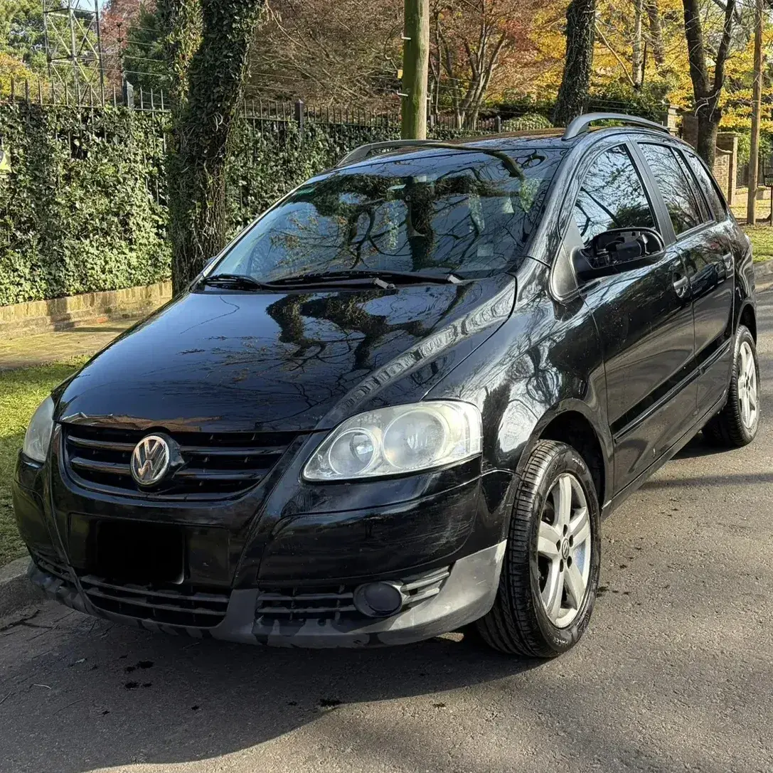 Volkswagen Suran 1.6 Highline 101Cv 11C 2010 - foto 1