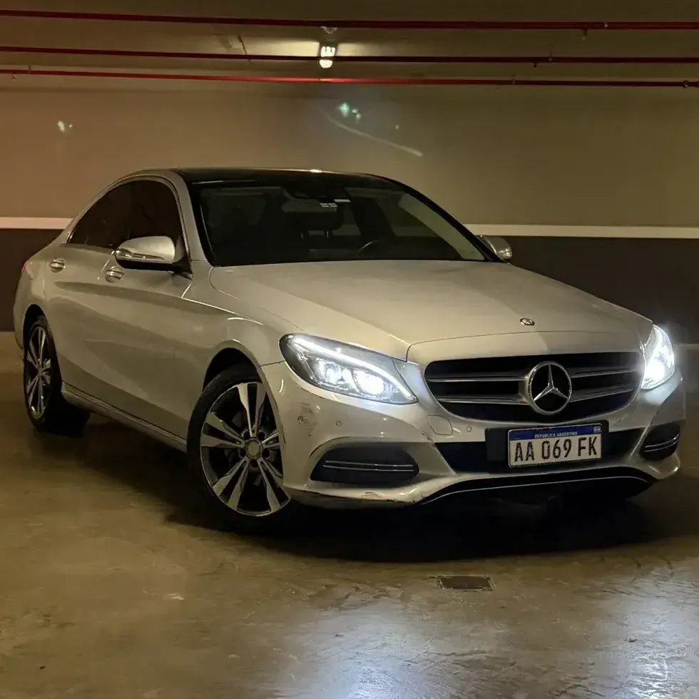 Mercedes-Benz Clase C 2.0 C250 Avantgarde 211Cv At 2016 - foto 4