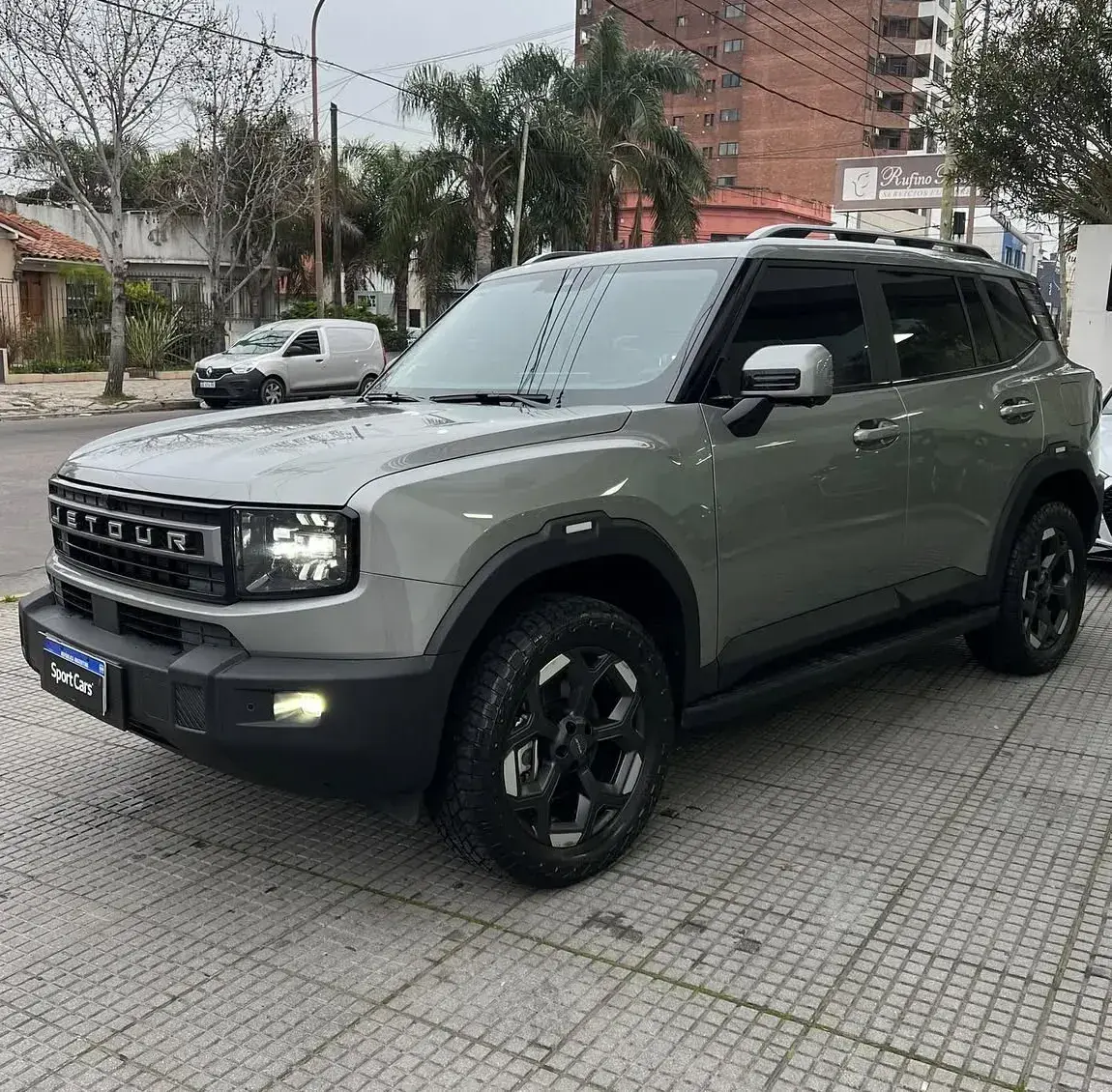 Jetour T1 2.0T 4X4 At8 2026 - foto 1