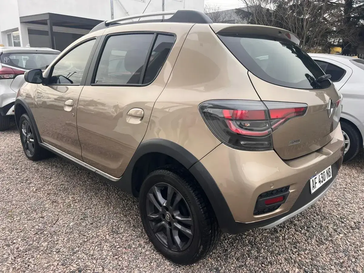 Renault Sandero Stepway 1.6 16V Zen 2022 - foto 2