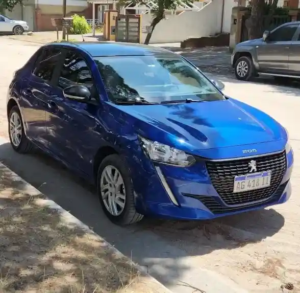Peugeot 208 1.6 Active Pack 2024 - foto 1