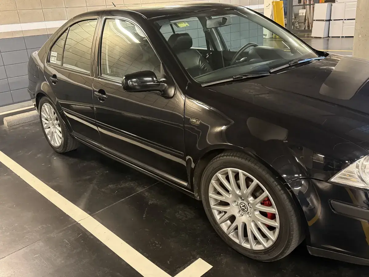 Volkswagen Bora 1.8 Highline T 180Cv Cuero 2010 - foto 2