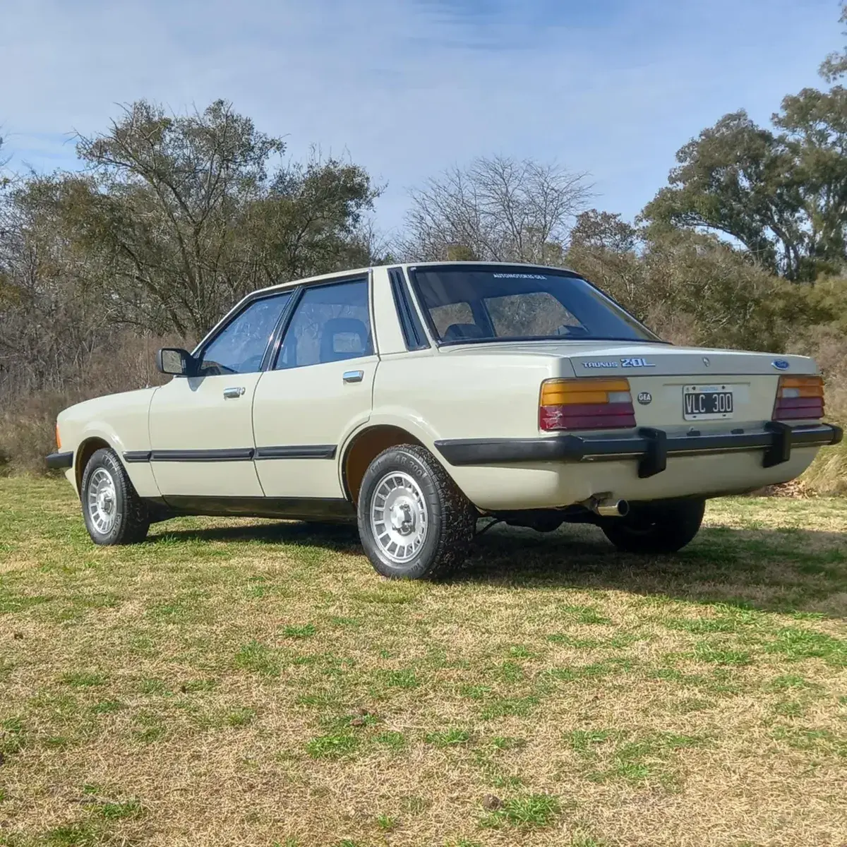 Ford Taunus 2.0 L 1984 - foto 4