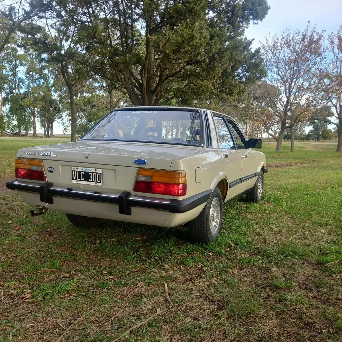 Ford Taunus 2.0 L 1984 - foto 5