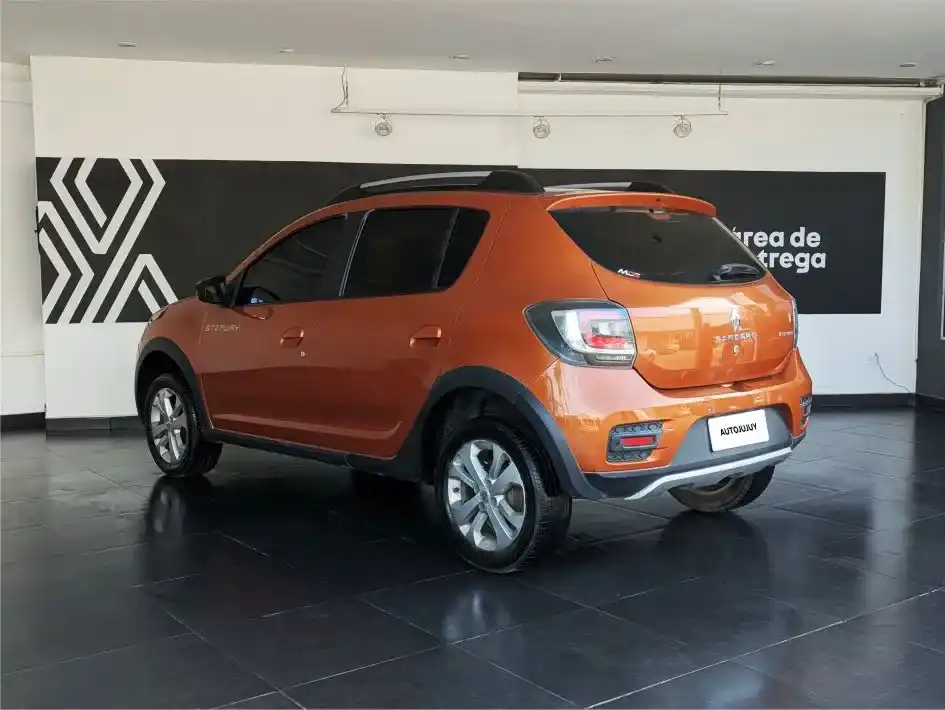 Renault Sandero Stepway 1.6 Privilege 105Cv 2019 - foto 2