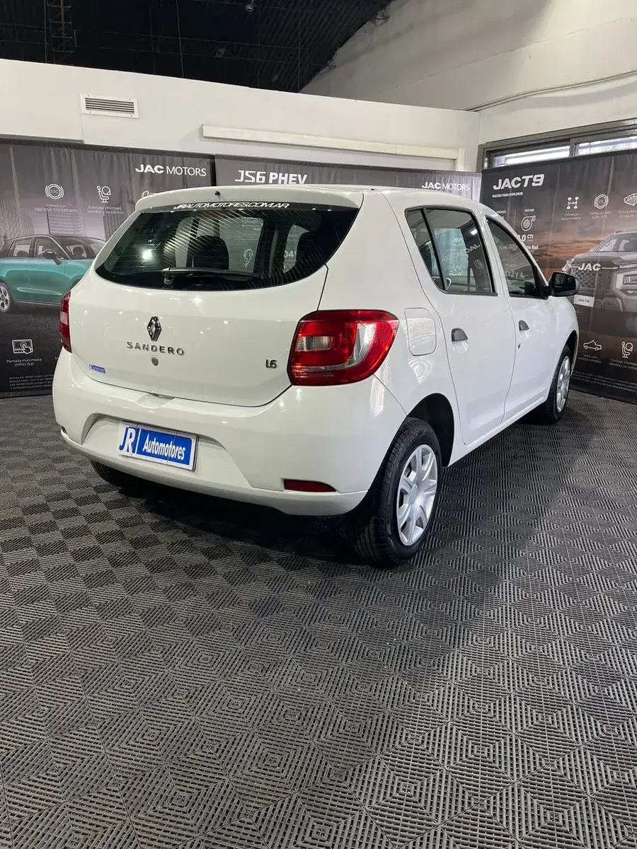 Renault Sandero 1.6 Authentique 90Cv Nac 2018 - foto 4