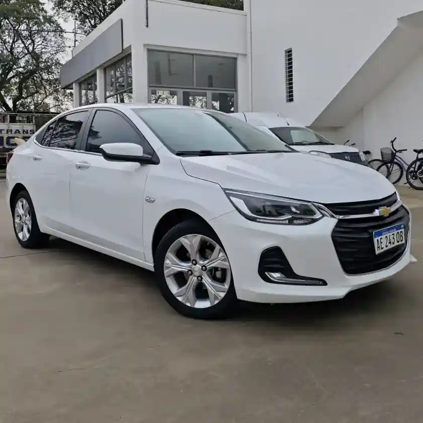Chevrolet Onix plus 2020 - foto 1