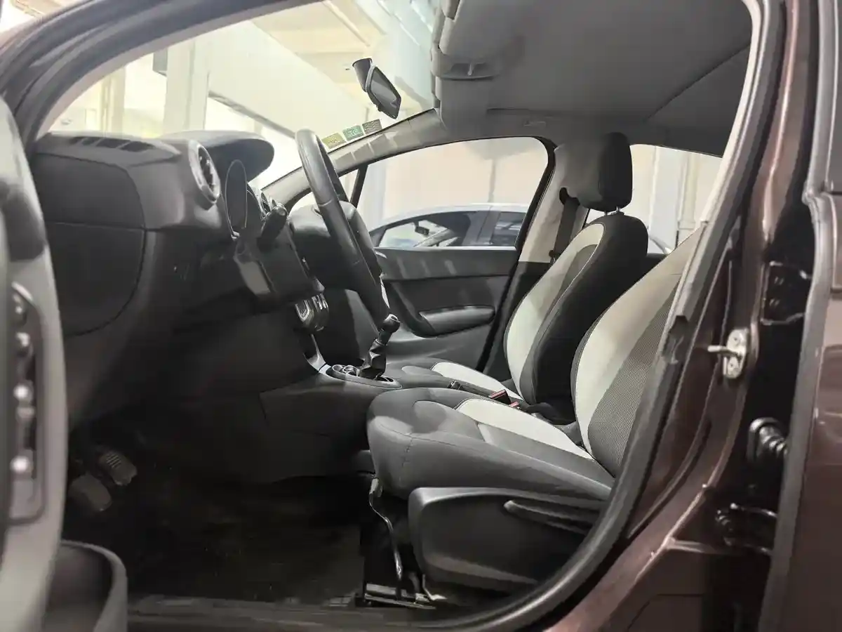Citroën C3 1.6 Vti 115 Feel 2018 - foto 4