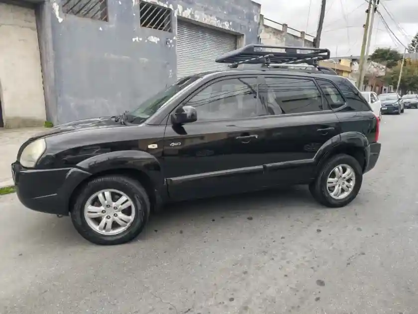Hyundai Tucson 2.0 Crdi 4Wd Mt 2008 - foto 3