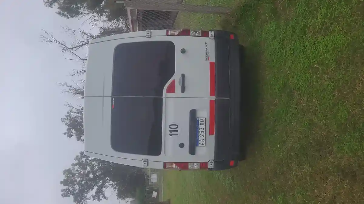 Renault Master Furgon 2.5 D F/Corto Aa L2H2 2016 - foto 3