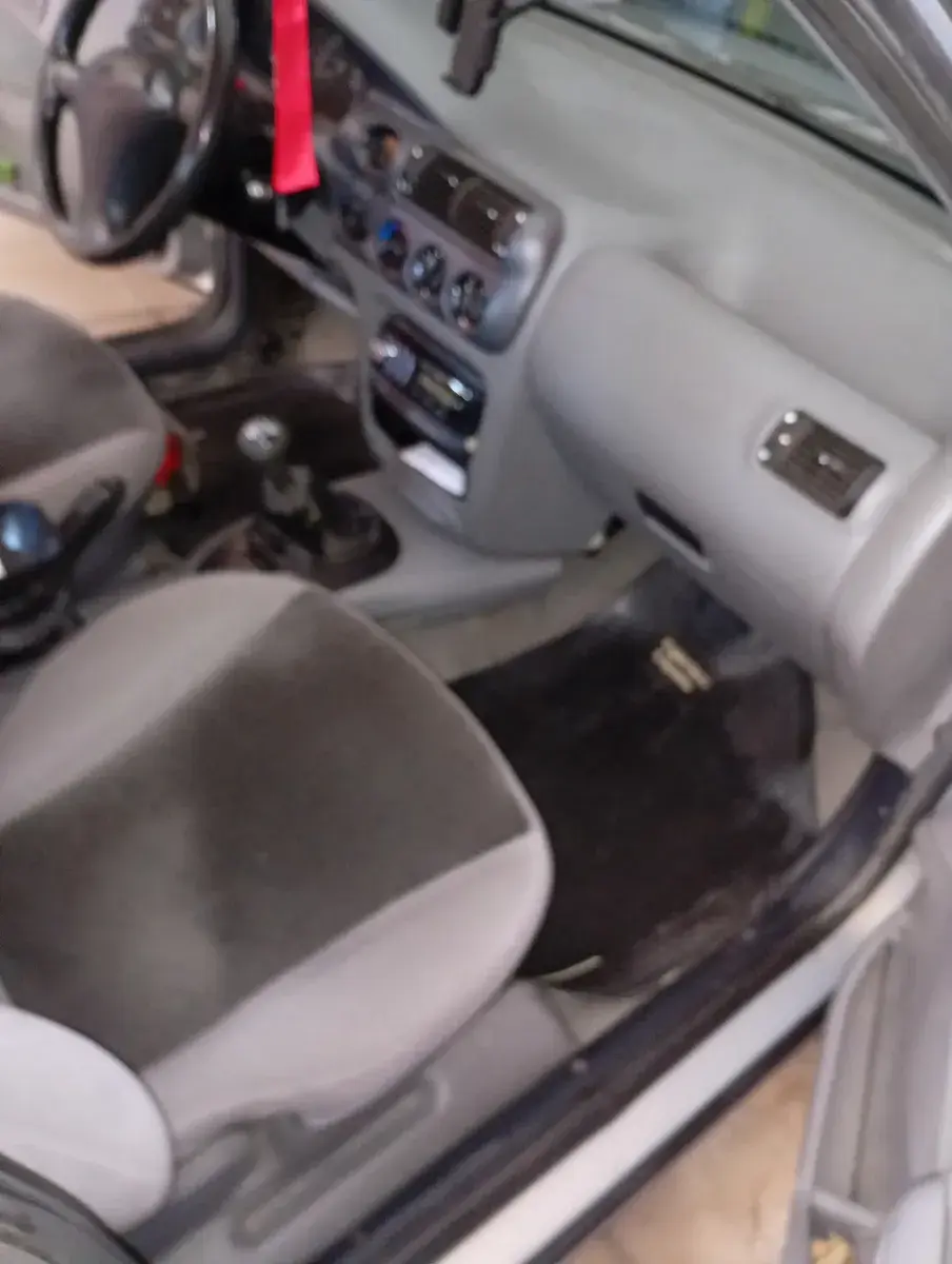Ford Escort 1.8 Clx 1998 - foto 2