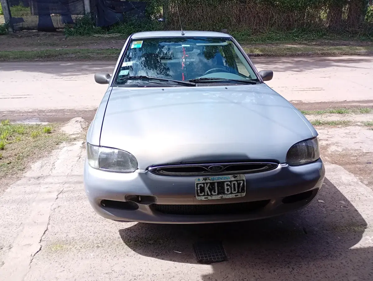 Ford Escort 1.8 Clx 1998 - foto 3