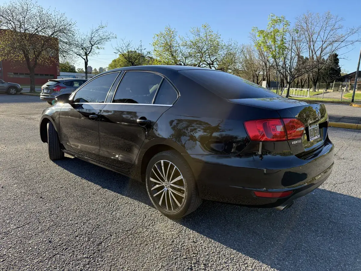 Volkswagen Vento 2.0 Sportline Tsi 200Cv 2012 - foto 4