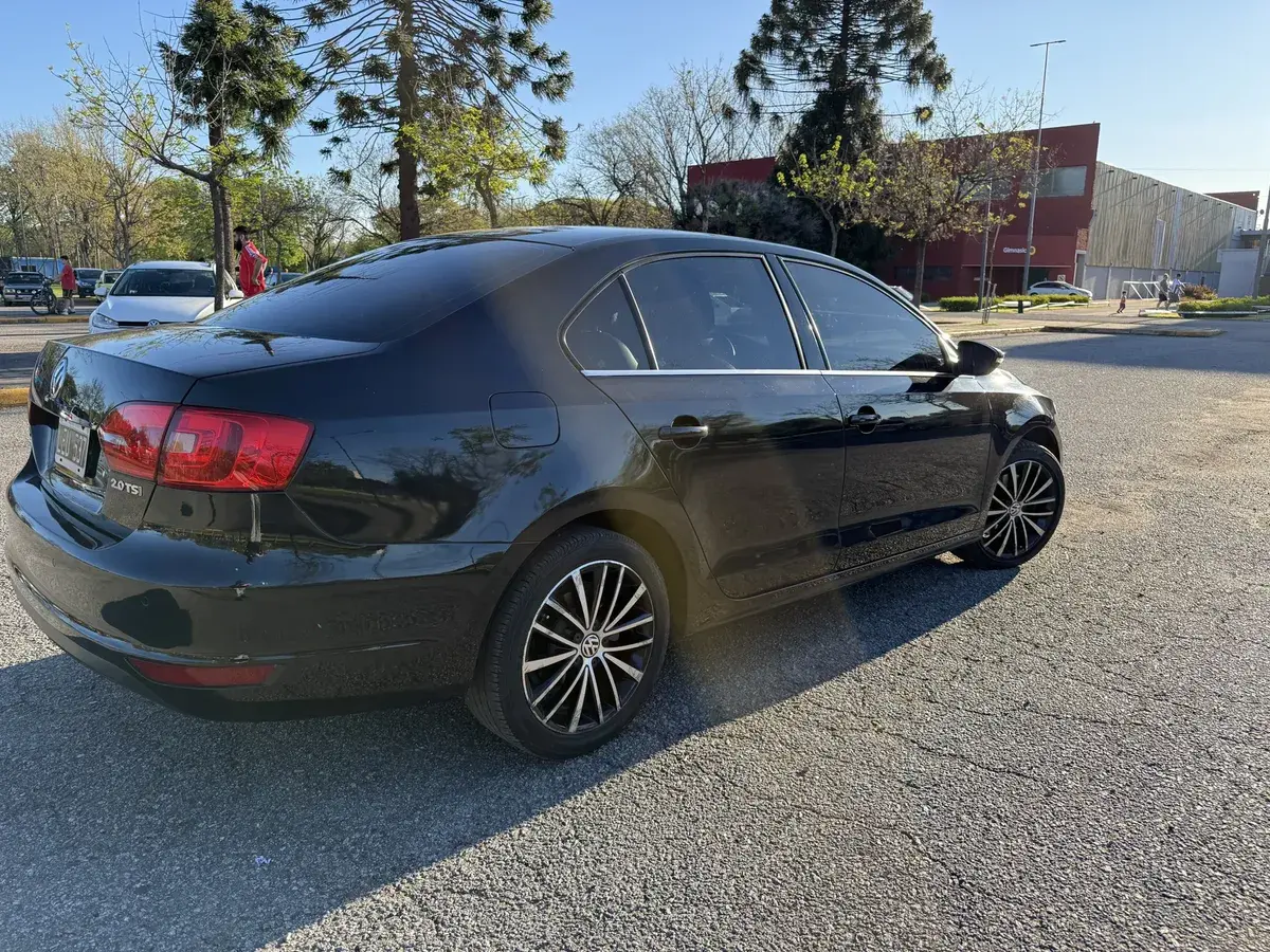 Volkswagen Vento 2.0 Sportline Tsi 200Cv 2012 - foto 5