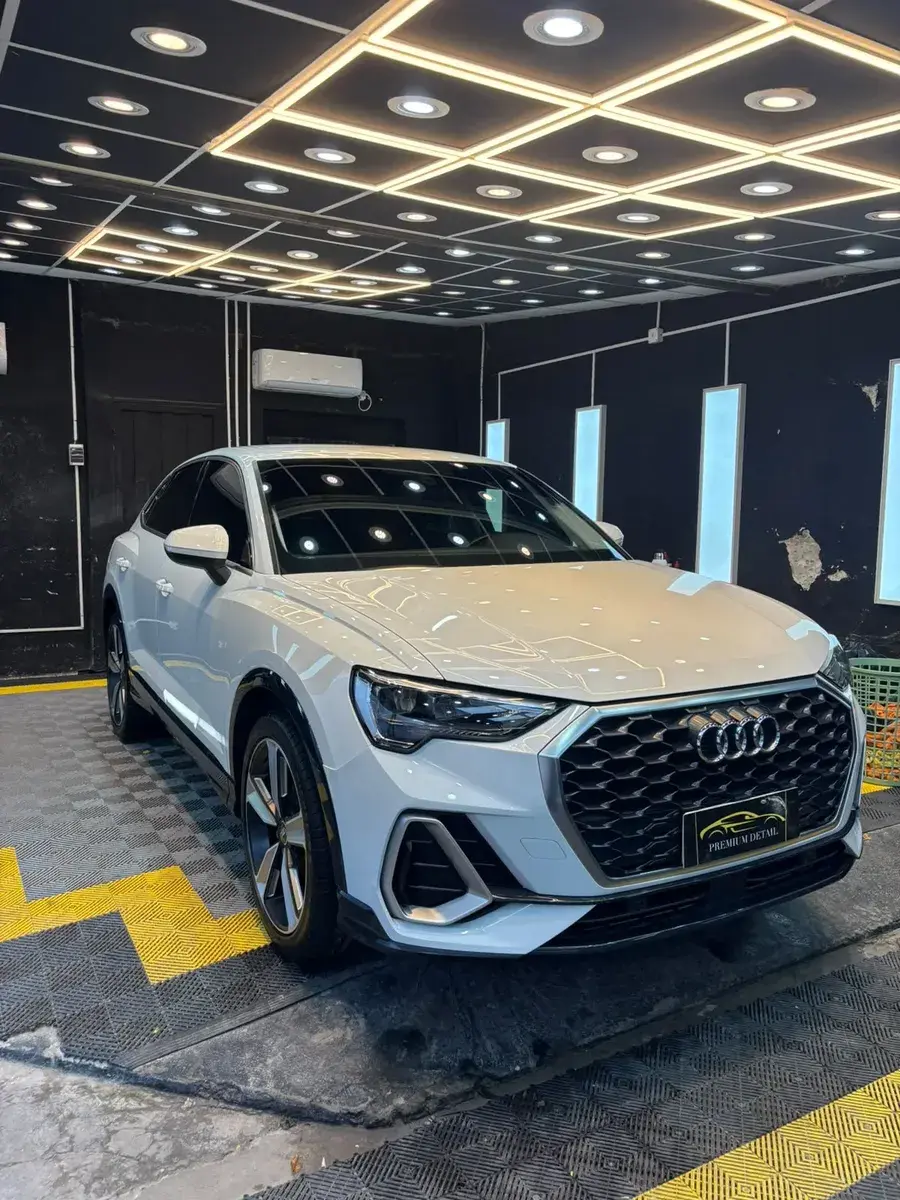 Audi Q3 2023 - foto 1
